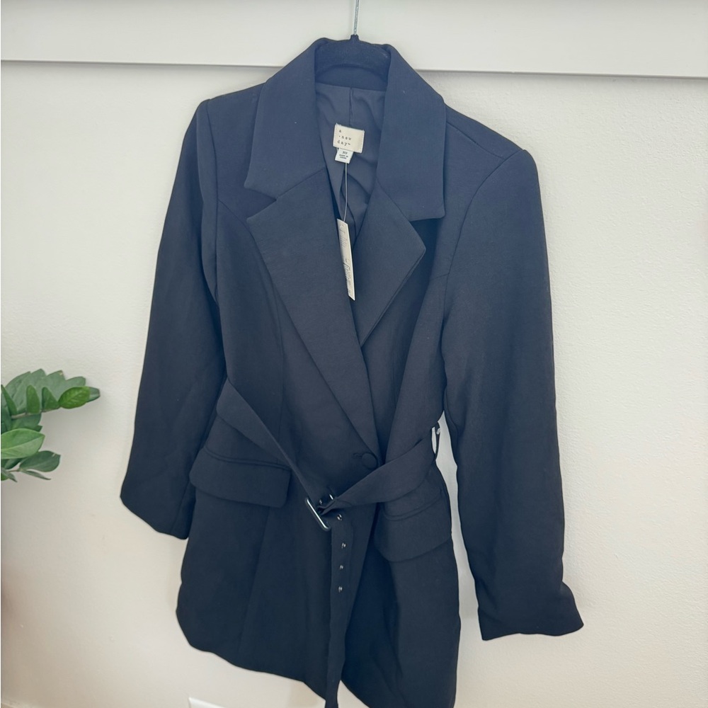 NWT Chic Black Belted Blazer Dress - Picture 6 of 7